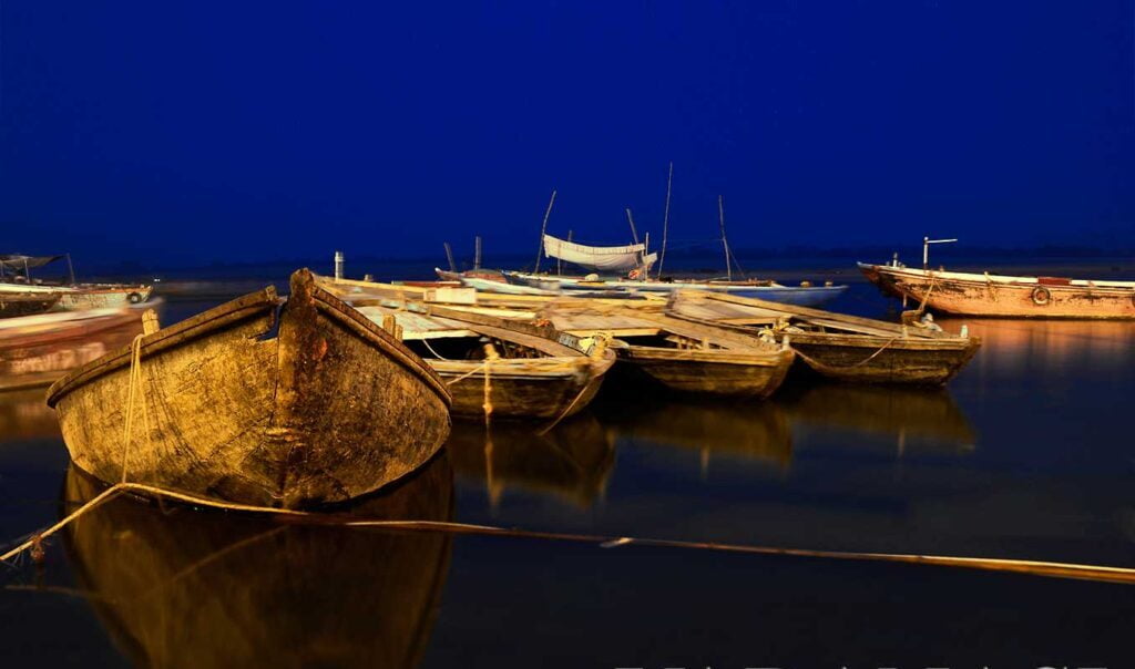 varanasi_banaras_india_travel_blue_hour_photography-1024×785
